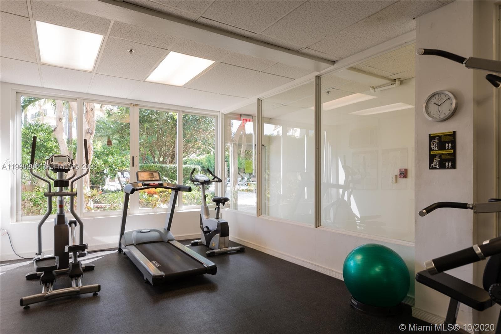 THE MANTELL · #542 in Miami Beach - Photo 17