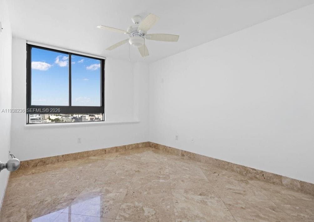 THE WAVERLY AT SOUTH BEAC · #1611 in Miami Beach - Photo 7