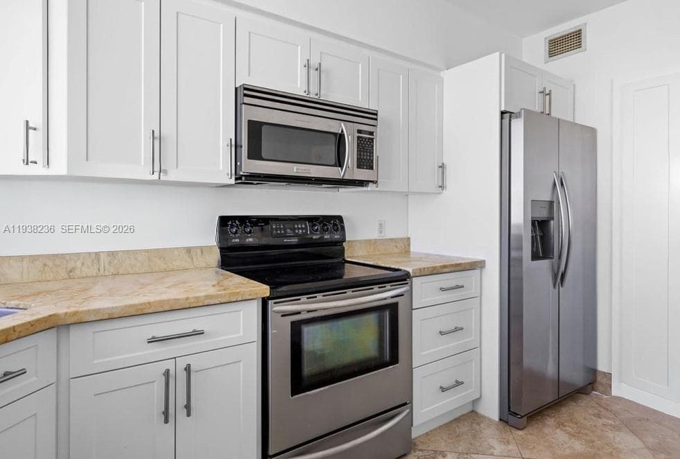 THE WAVERLY AT SOUTH BEAC · #1611 in Miami Beach - Photo 3