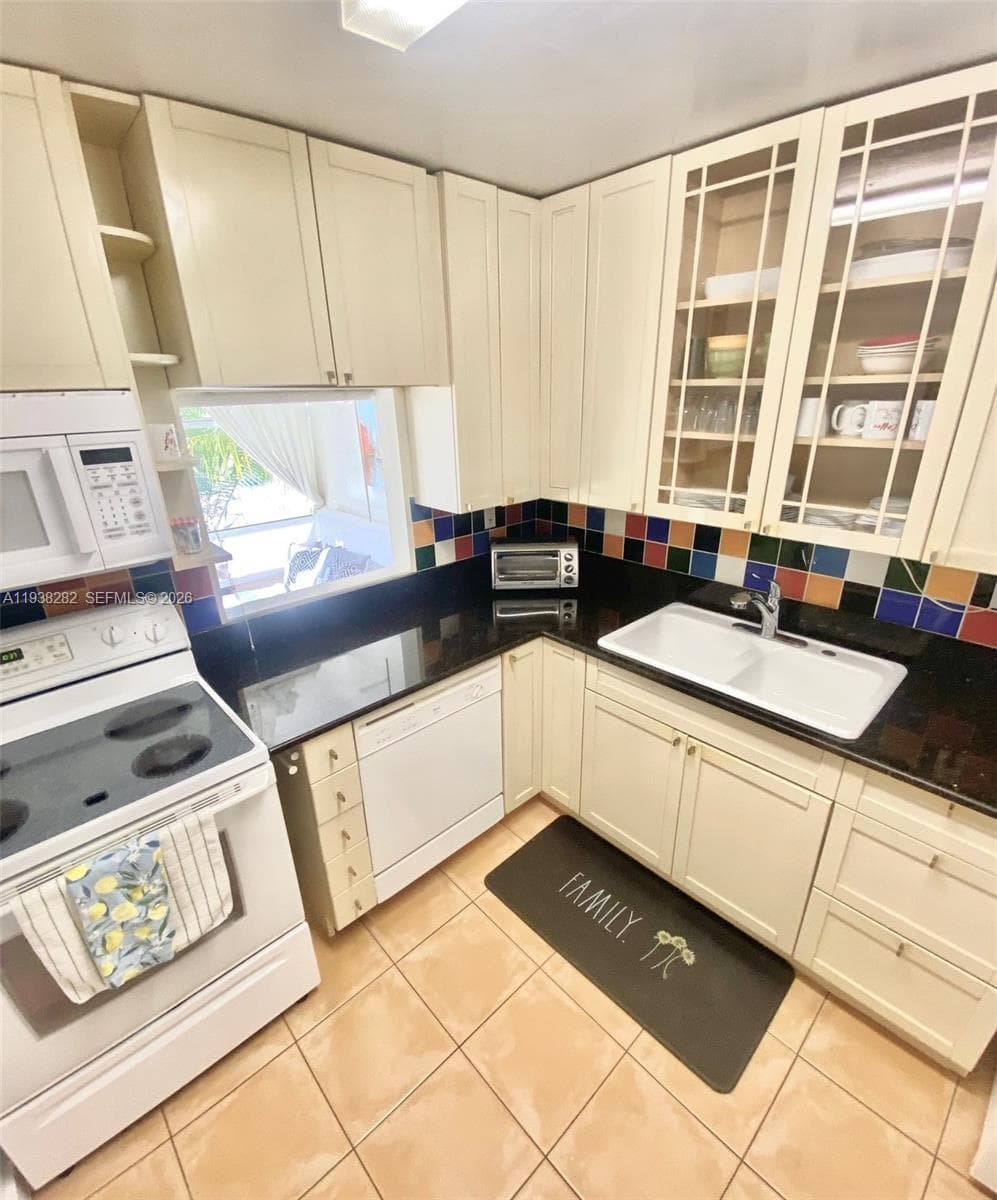 AVILA SOUTH CONDO · #226 in Sunny Isles Beach - Photo 13