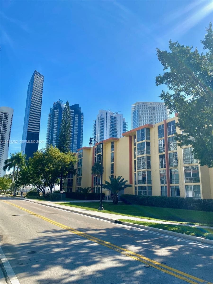AVILA SOUTH CONDO · #226 in Sunny Isles Beach - Photo 35
