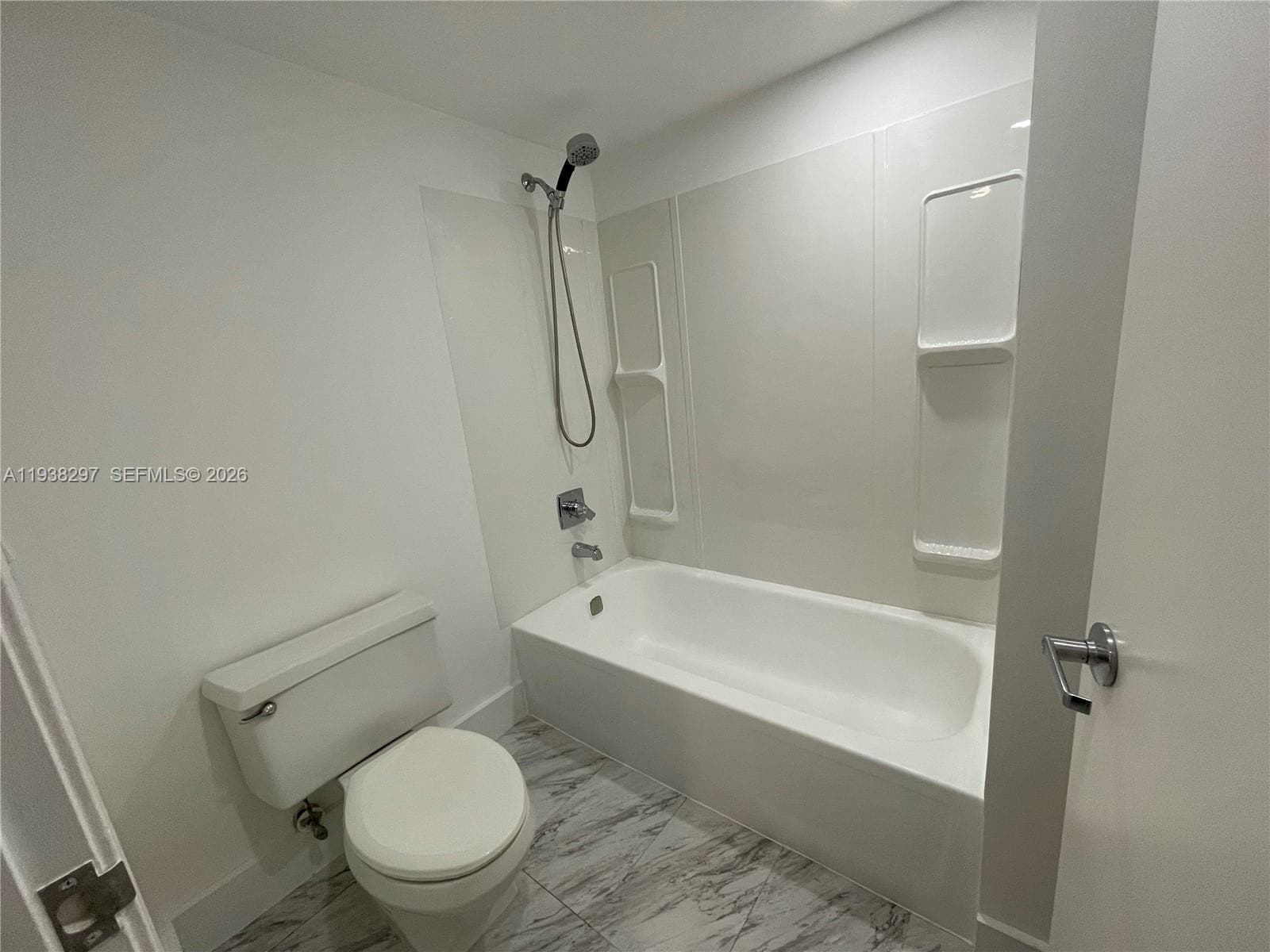 WINSTON TOWERS 600 CONDO · #305 in Sunny Isles Beach - Photo 13