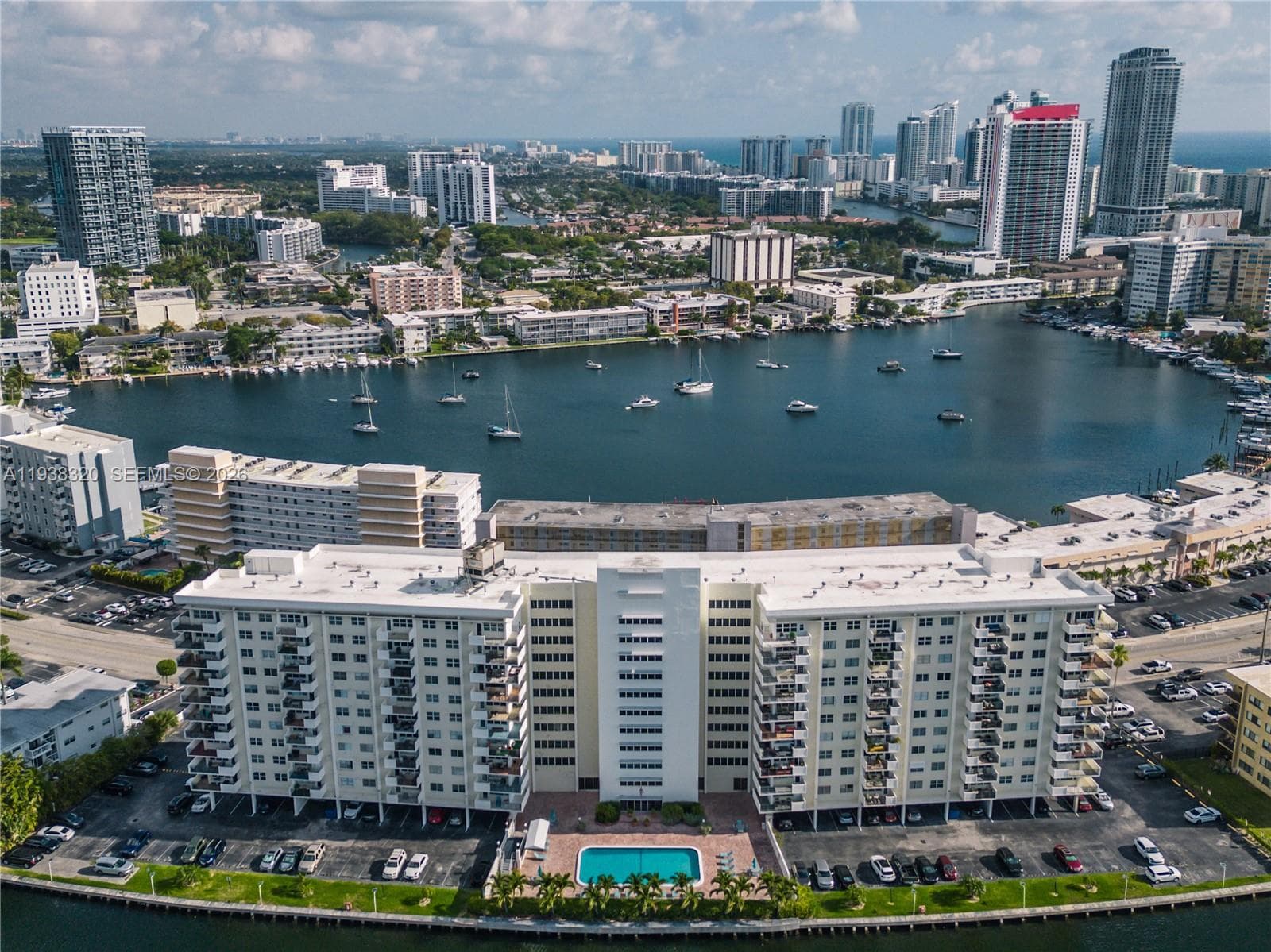 OCEAN VIEW TOWERS CONDO · #804 in Hallandale Beach - Photo 2