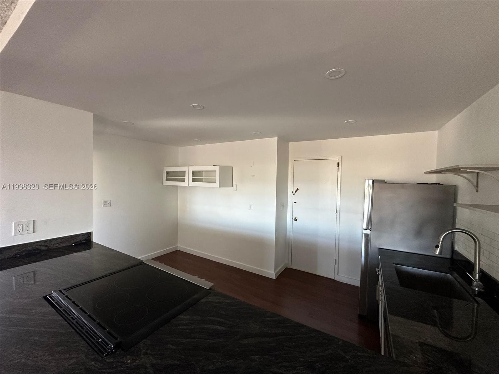 OCEAN VIEW TOWERS CONDO · #804 in Hallandale Beach - Photo 8
