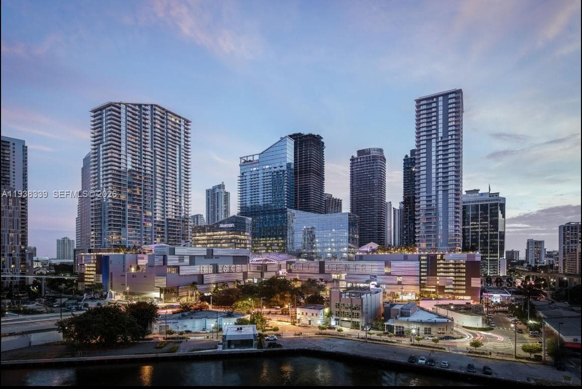 Rise Brickell City Centre · #1706 in Miami - Photo 13