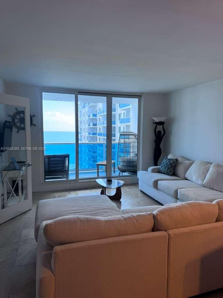 Roney Palace · #1425 in Miami Beach - Photo 7
