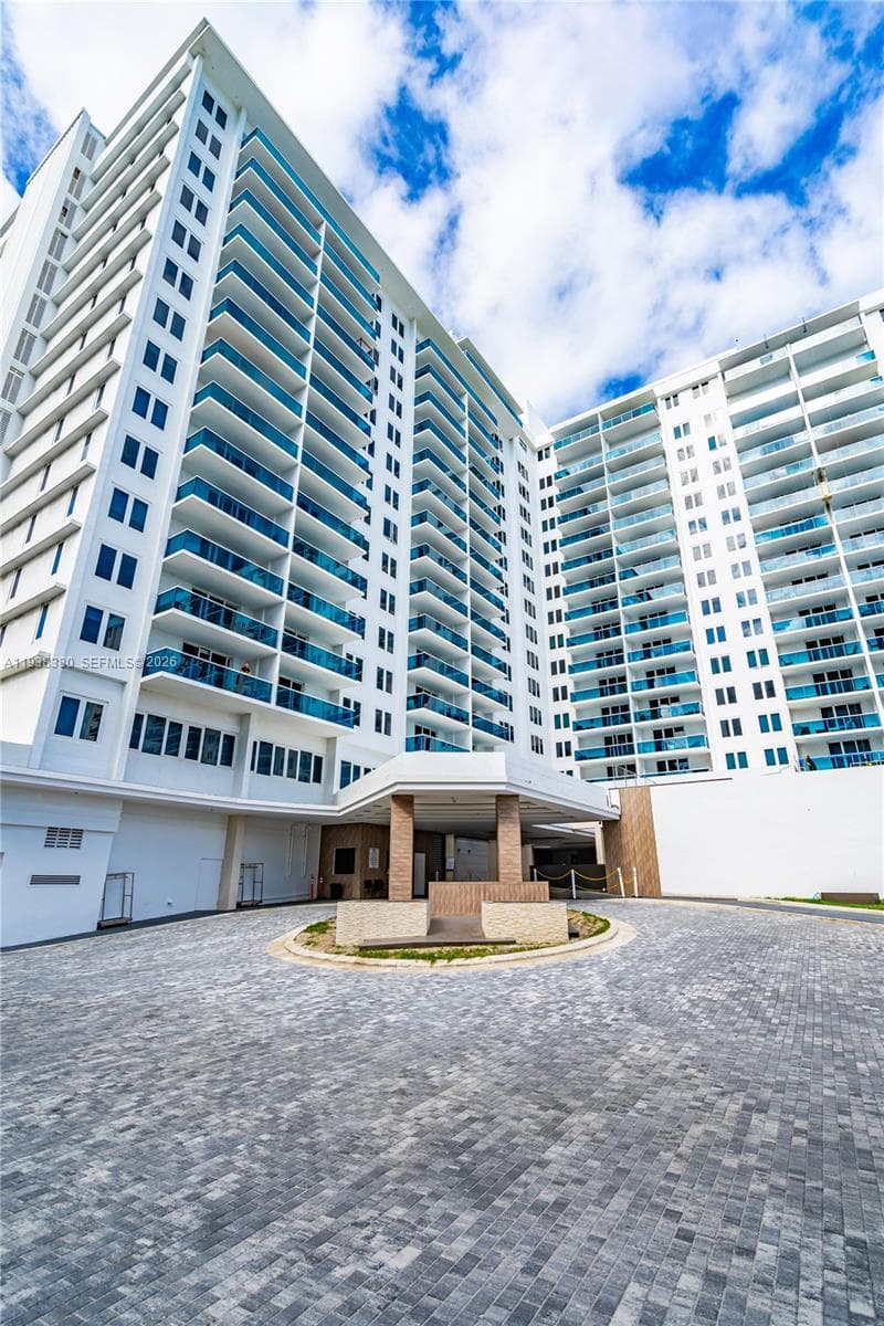 Roney Palace · #1425 in Miami Beach - Photo 5