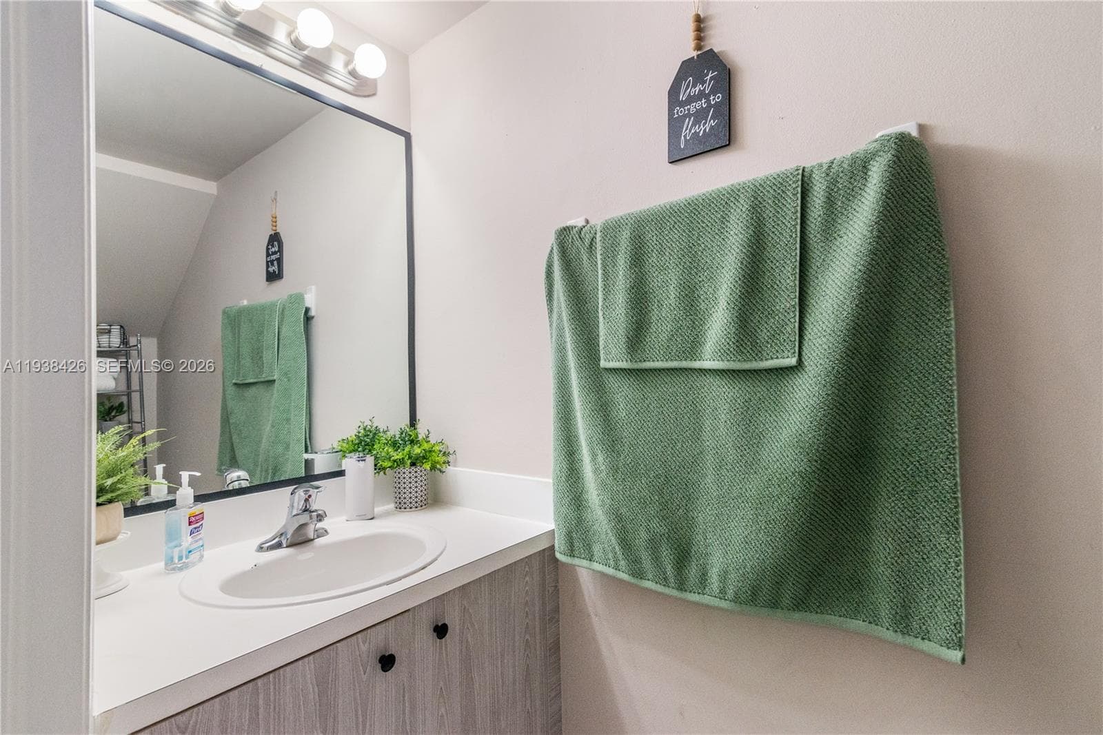 1420 NE 33rd Ave # 15 #105-15 photo 16