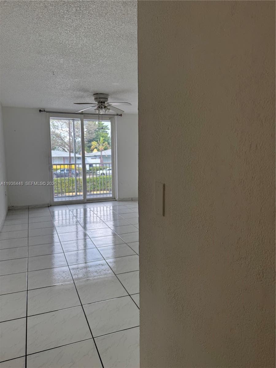 WOODSIDE APTS CONDO · #A211 in North Miami Beach - Photo 3