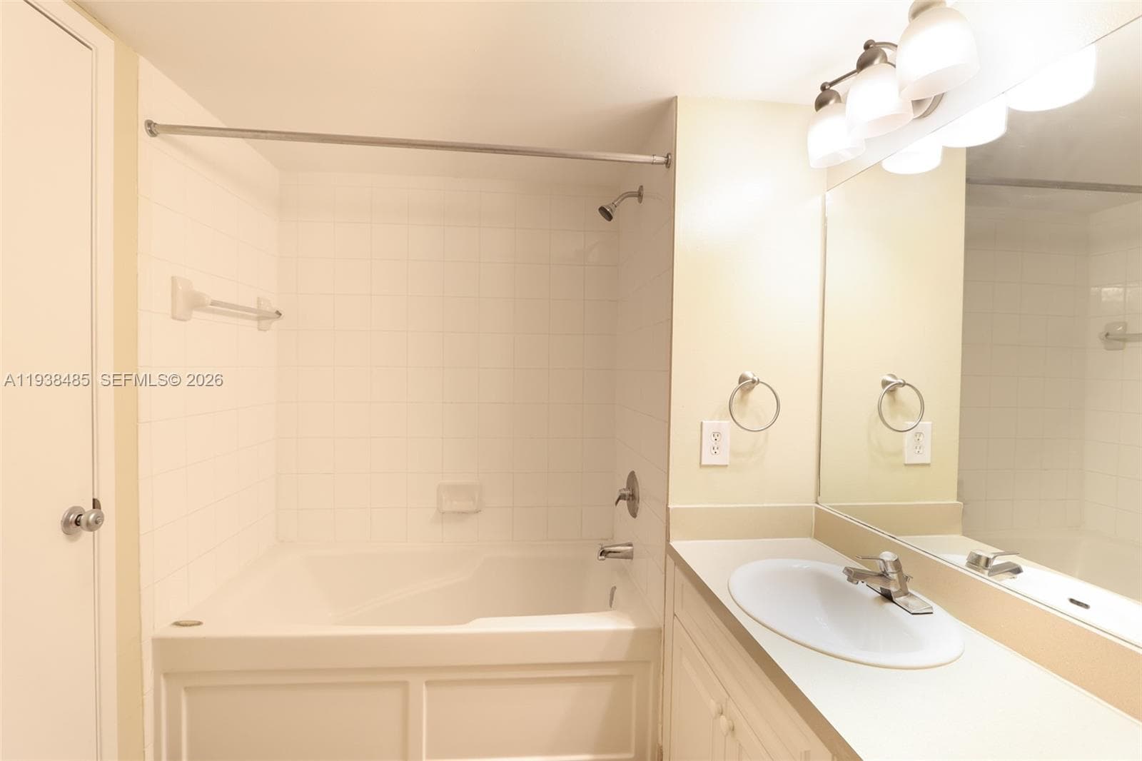 LAS OLAS BY THE RIVER CON · #2411 in Fort Lauderdale - Photo 41