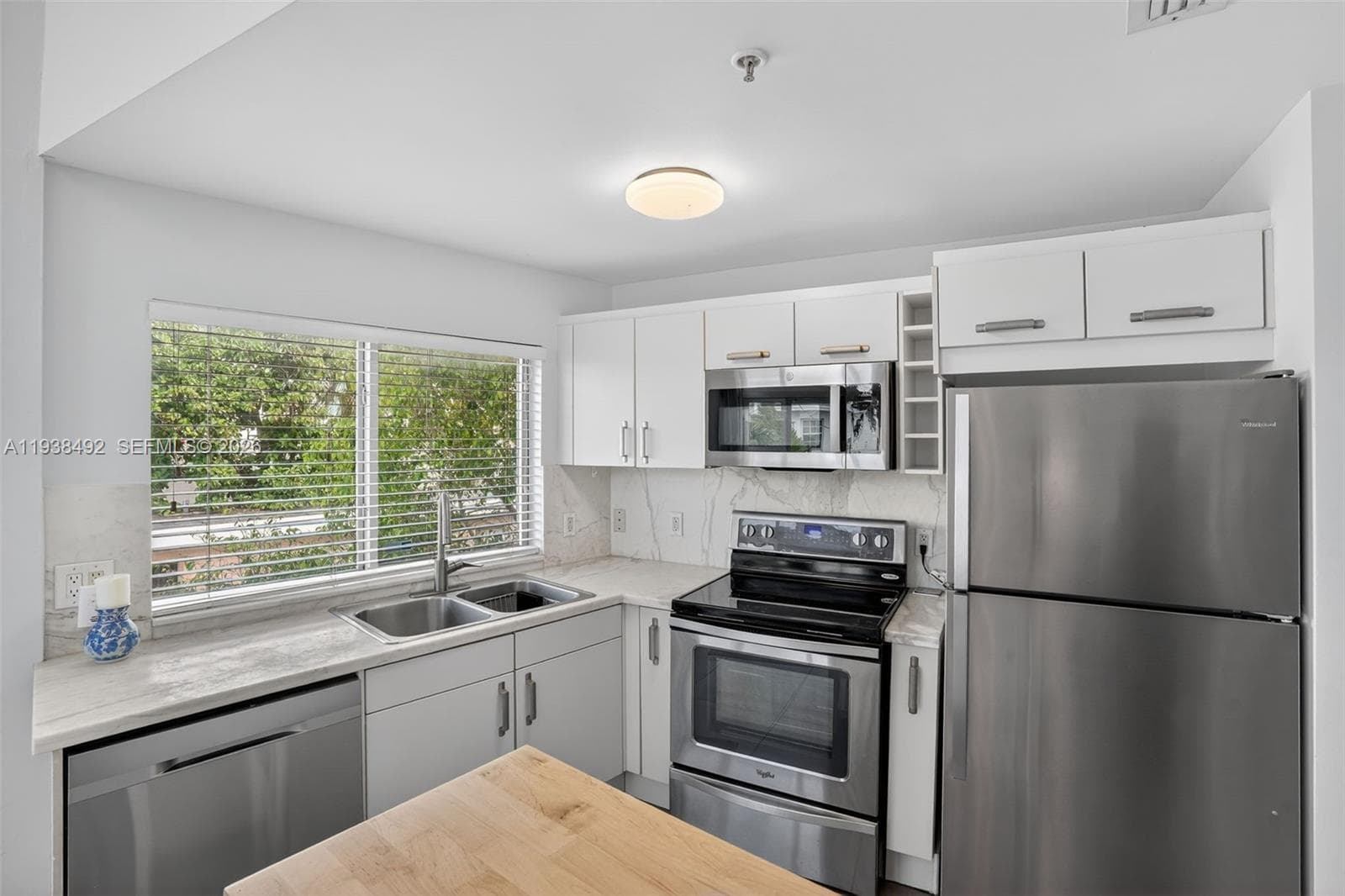 Vilamur Condominimum · #1 in Miami Beach - Photo 7