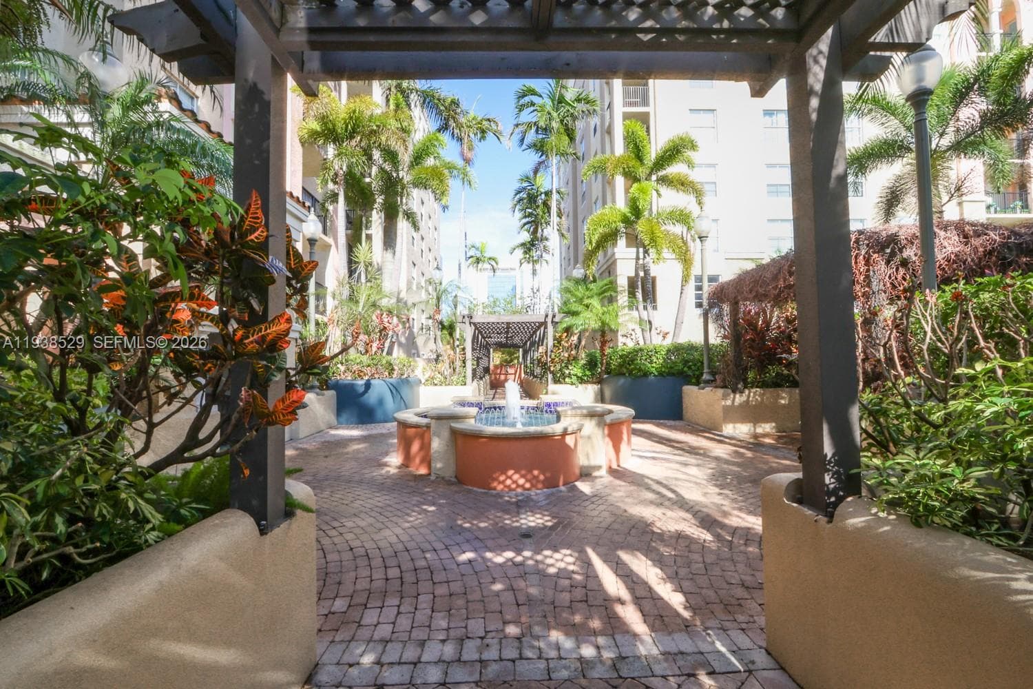 LAS OLAS BY THE RIVER CON · #1208 in Fort Lauderdale - Photo 14