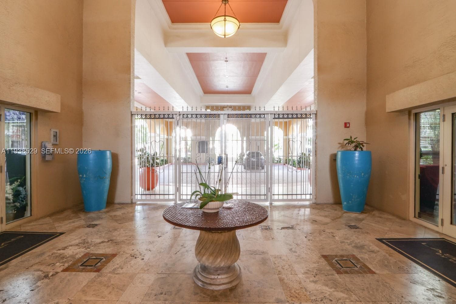 LAS OLAS BY THE RIVER CON · #1208 in Fort Lauderdale - Photo 4