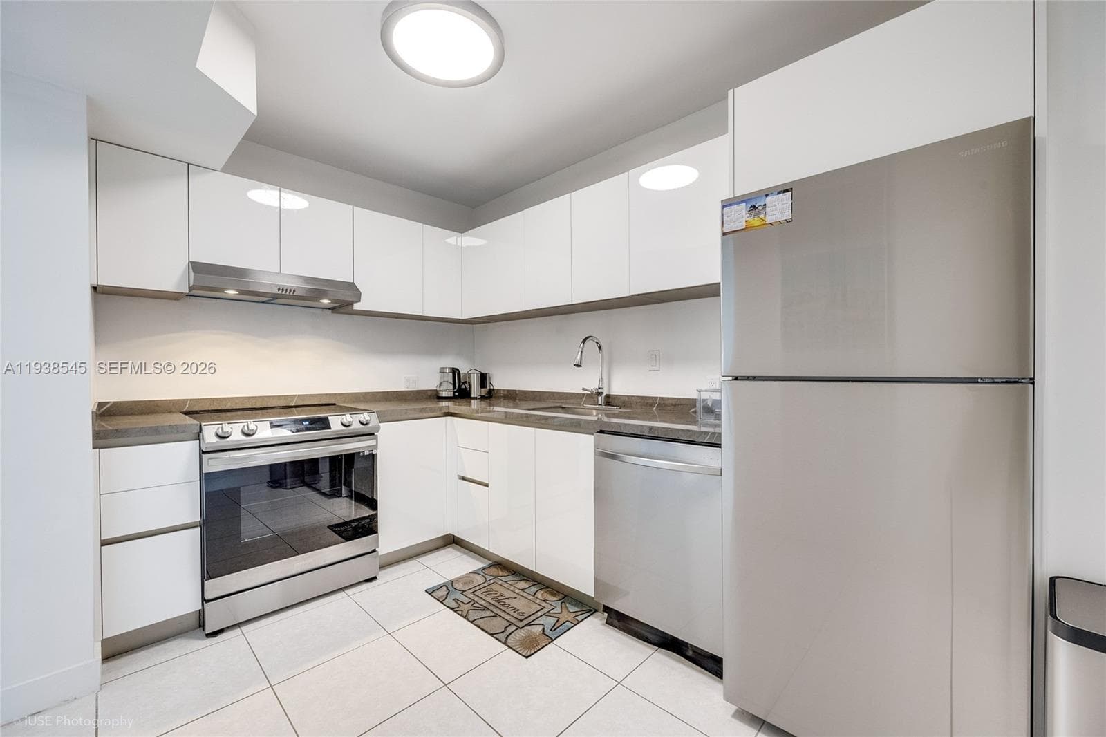 Arlen House · #1231 in Sunny Isles Beach - Photo 6