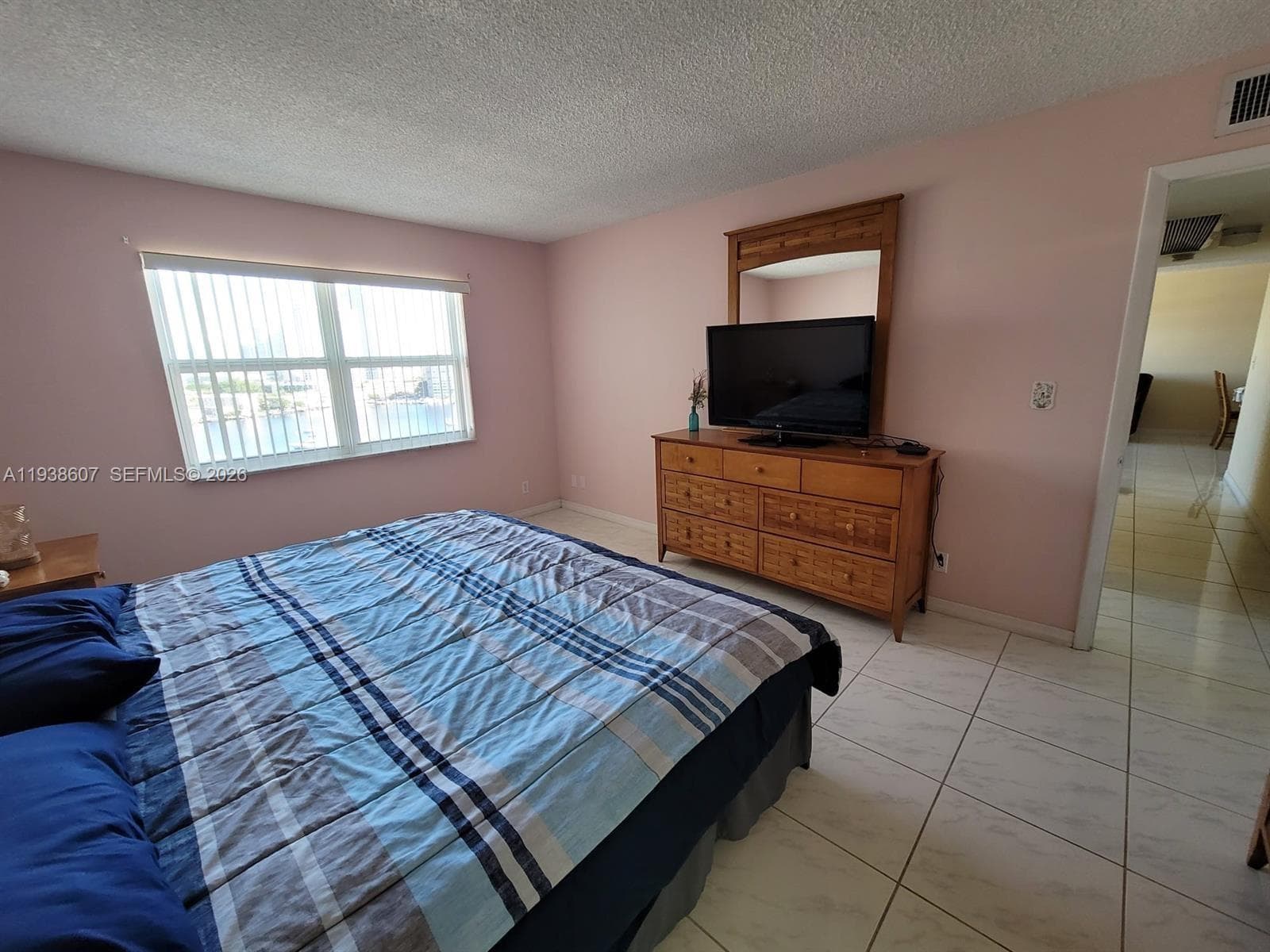 OCEAN VIEW TOWERS CONDO · #1114 in Hallandale Beach - Photo 12
