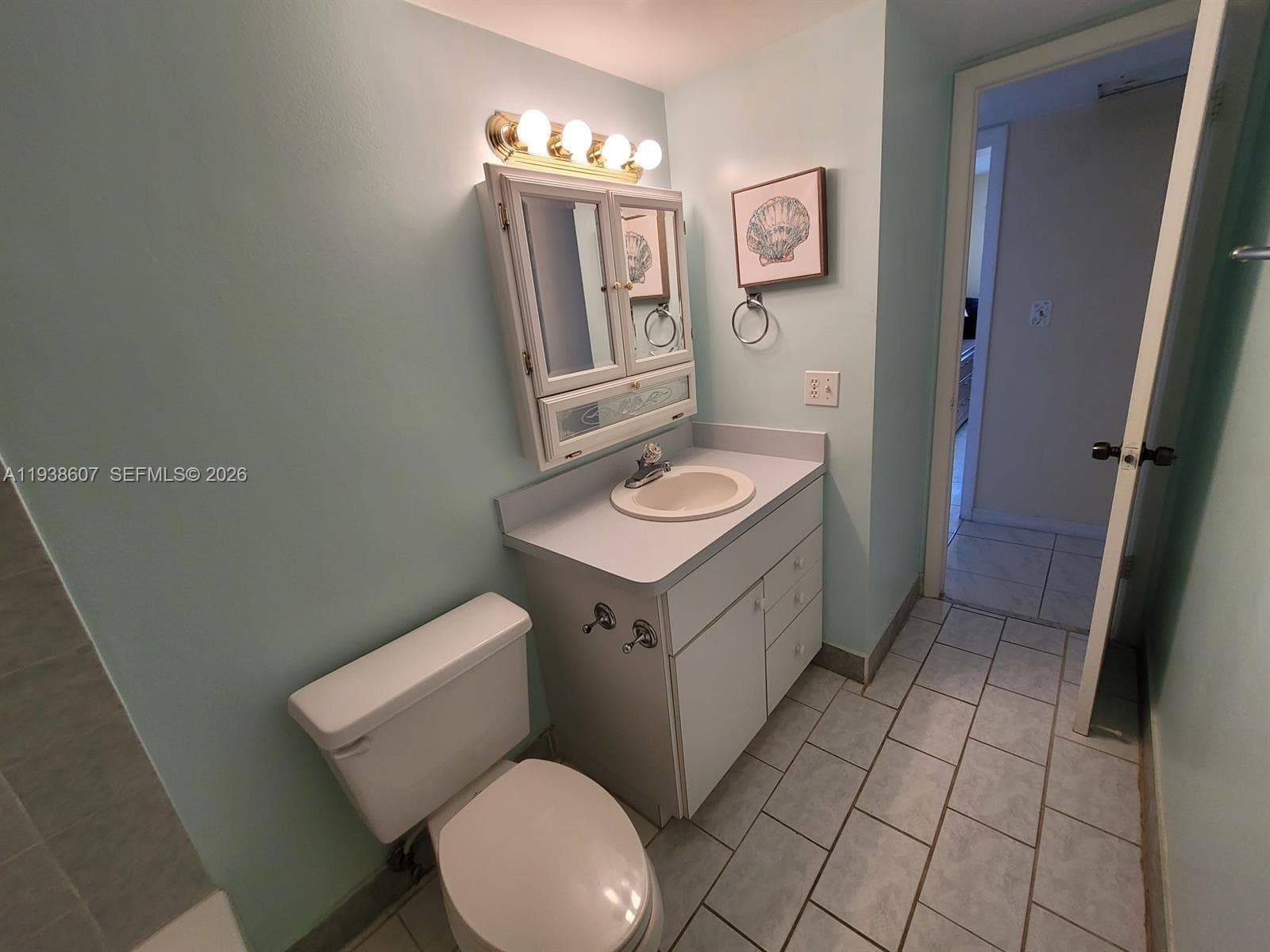 OCEAN VIEW TOWERS CONDO · #1114 in Hallandale Beach - Photo 20