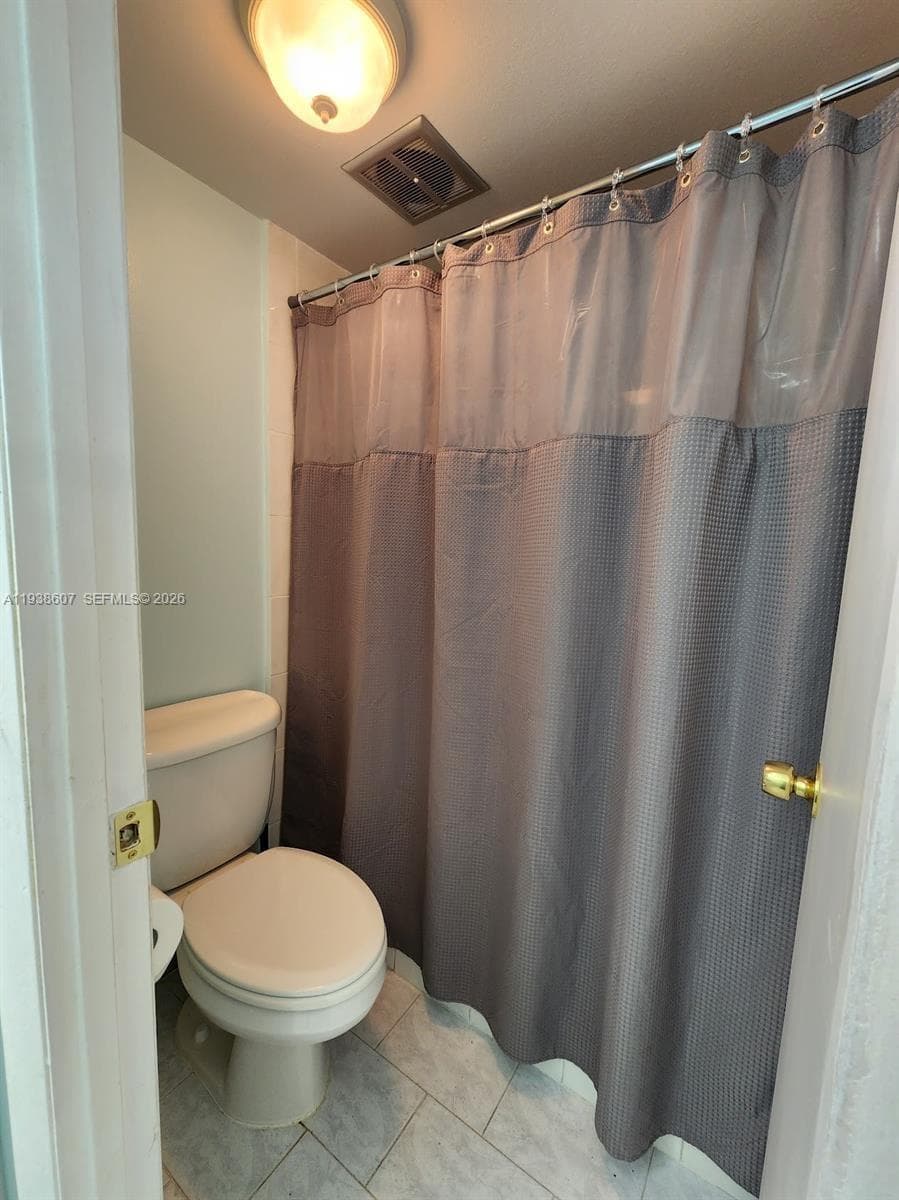 OCEAN VIEW TOWERS CONDO · #1114 in Hallandale Beach - Photo 14