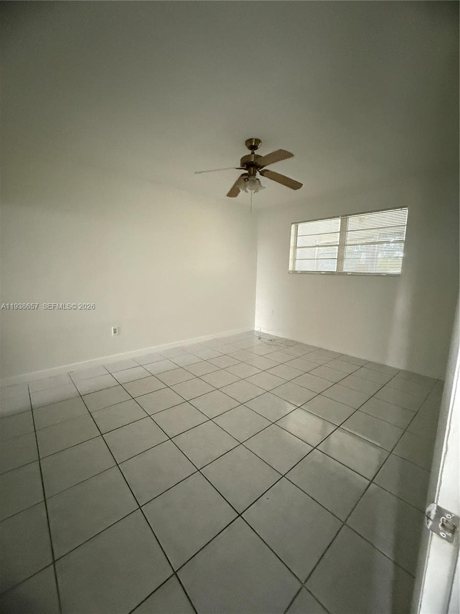 BISC LAKE GARDENS CONDO N1 · #C111 in Aventura - Photo 7