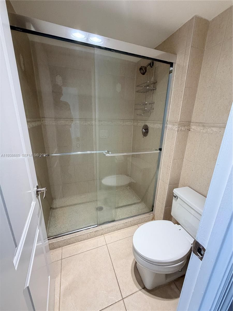 Flamenco TOWERS · #1901 in Aventura - Photo 8