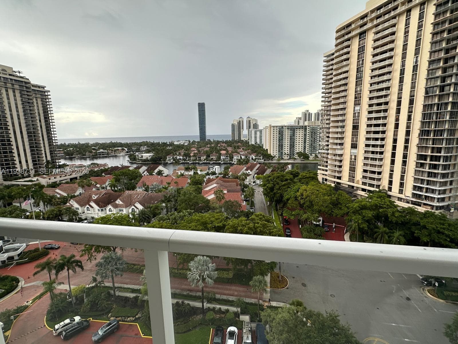 TURNBERRY MARINA TOWER · #12E in Aventura - Photo 72