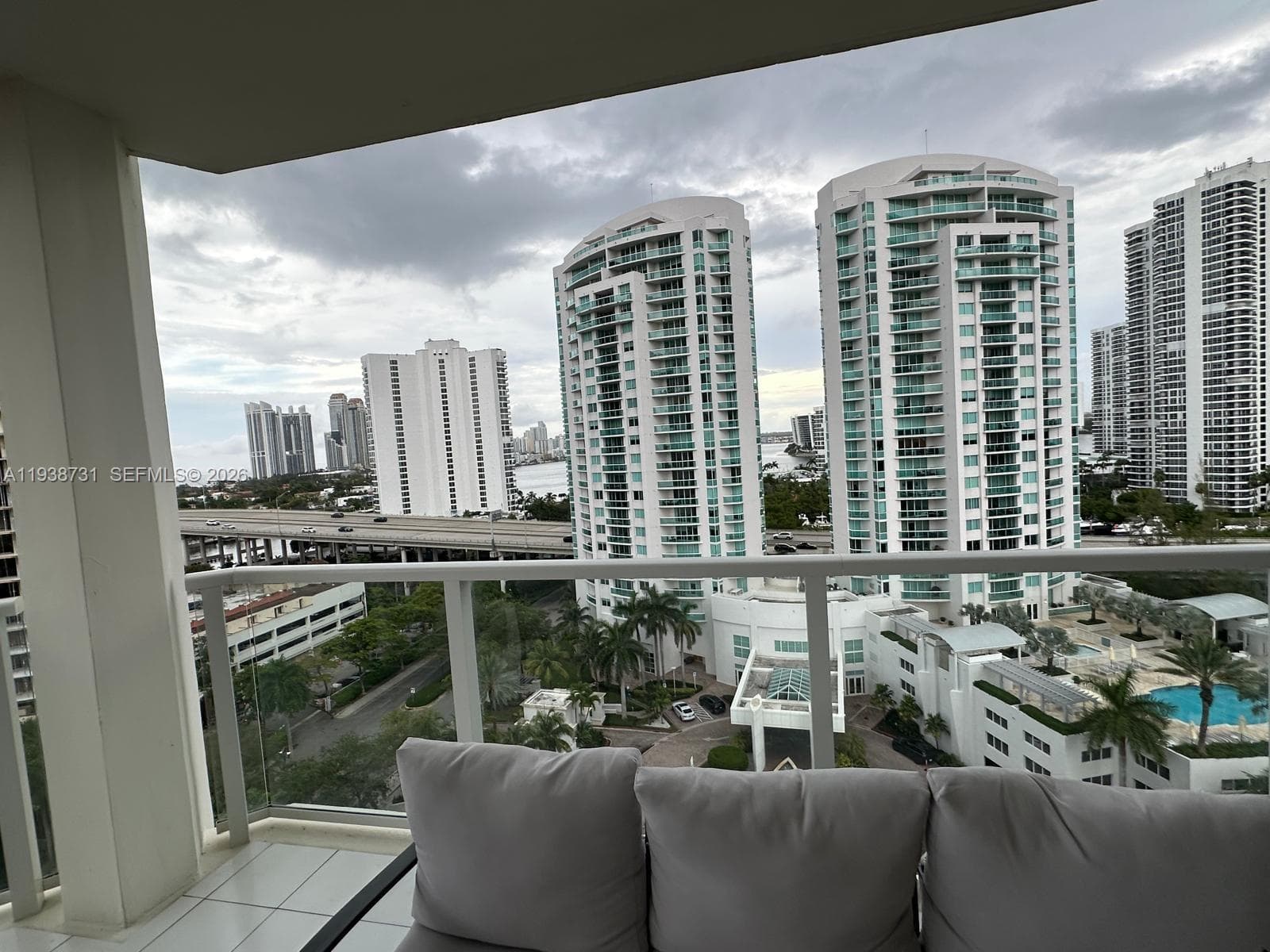 TURNBERRY MARINA TOWER · #12E in Aventura - Photo 56