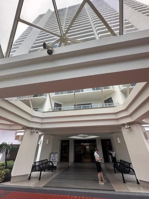 TURNBERRY MARINA TOWER · #12E in Aventura - Photo 53
