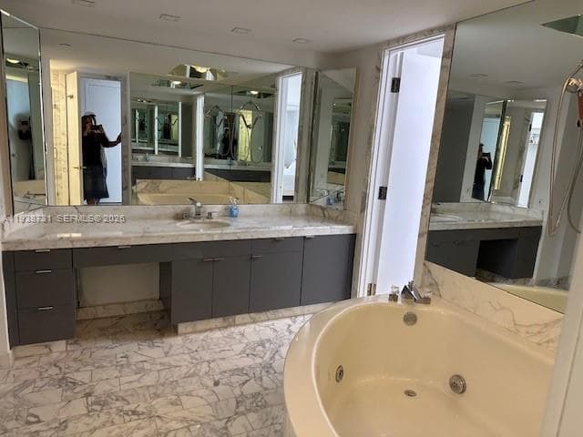 TURNBERRY MARINA TOWER · #12E in Aventura - Photo 32