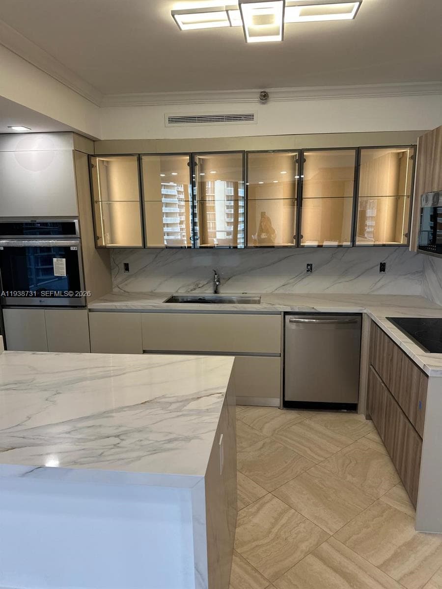TURNBERRY MARINA TOWER · #12E in Aventura - Photo 5