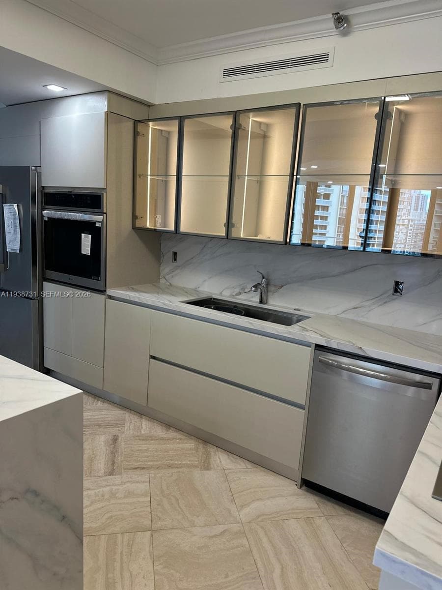 TURNBERRY MARINA TOWER · #12E in Aventura - Photo 58