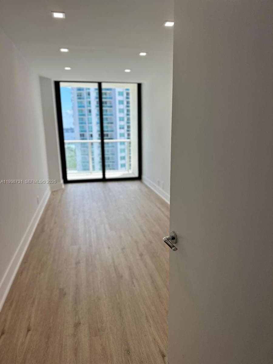 TURNBERRY MARINA TOWER · #12E in Aventura - Photo 64