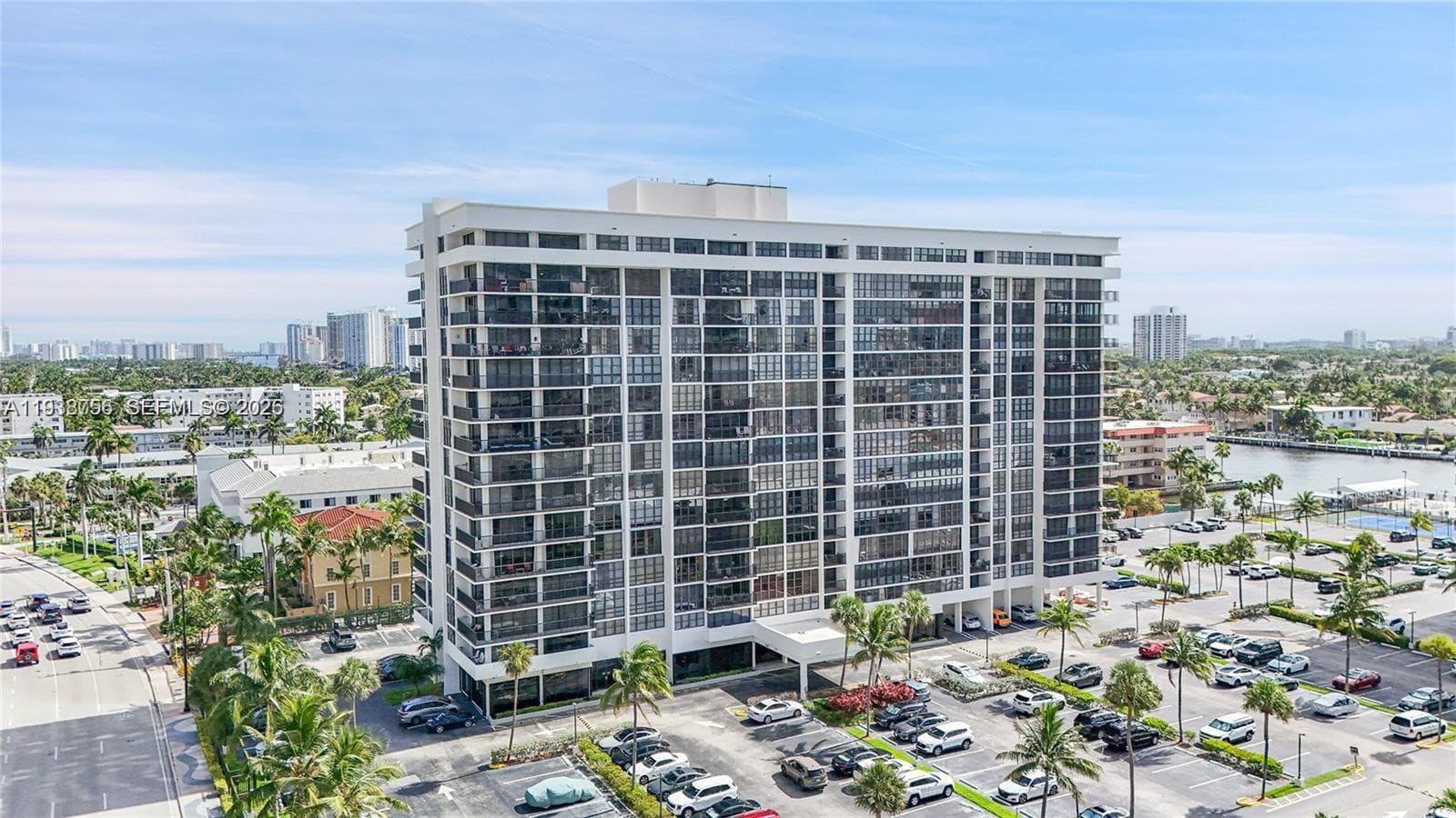 AVANT GARDE CONDOMINIUM · #701 in Hallandale Beach - Photo 37