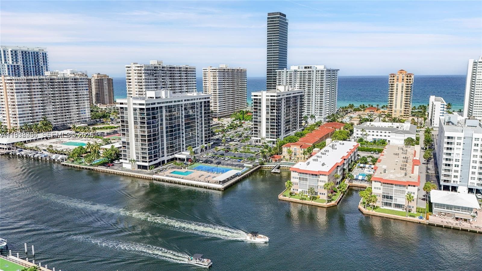 AVANT GARDE CONDOMINIUM · #701 in Hallandale Beach - Photo 35