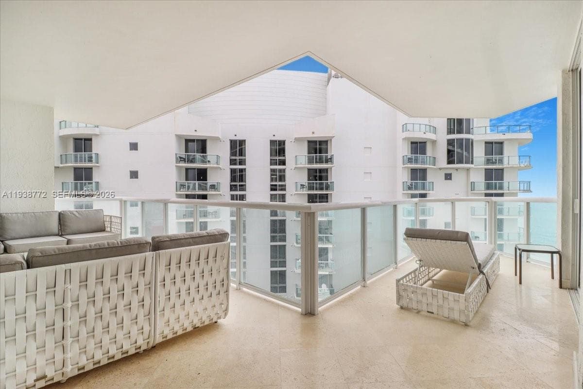 Millennium · #2404 in Sunny Isles Beach - Photo 23