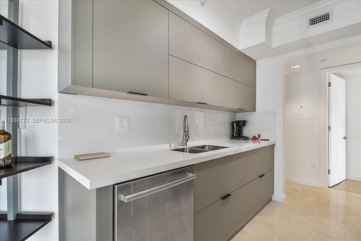 Millennium · #2404 in Sunny Isles Beach - Photo 17