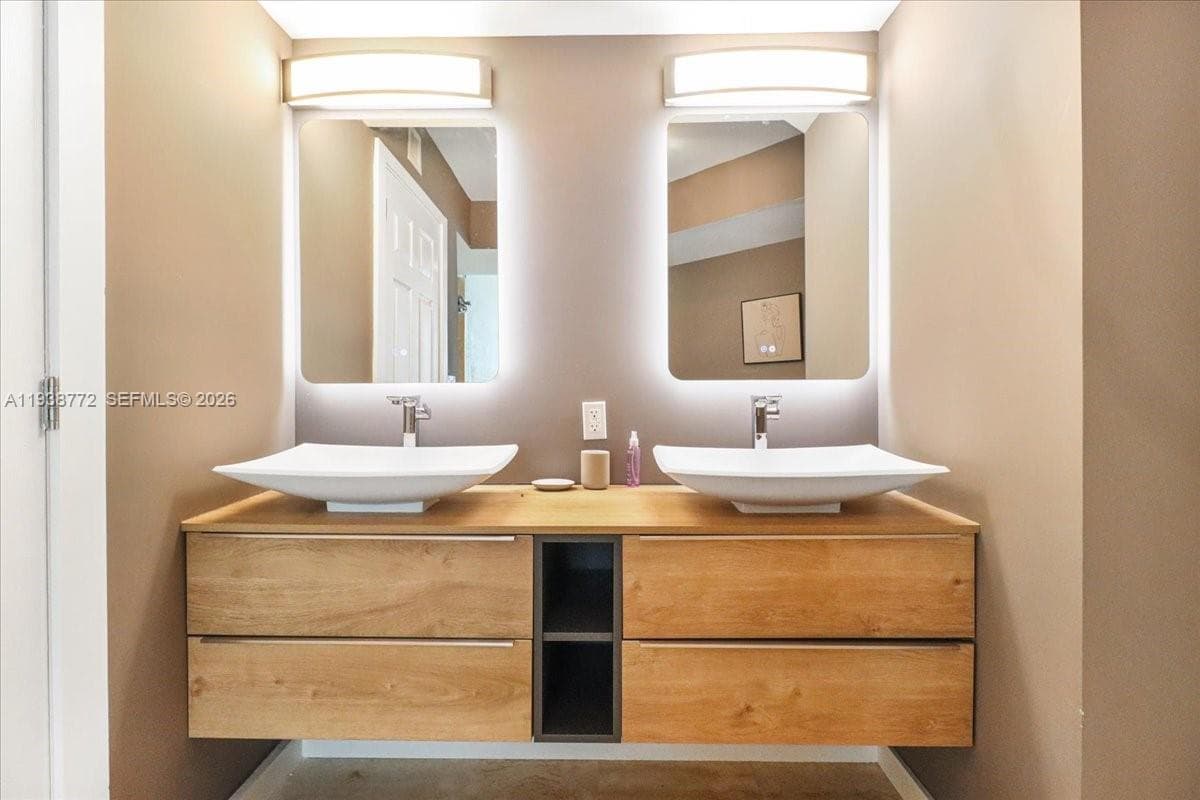 Millennium · #2404 in Sunny Isles Beach - Photo 53