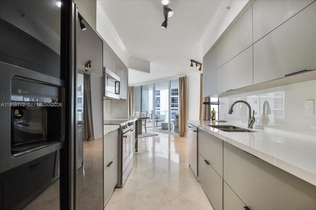 Millennium · #2404 in Sunny Isles Beach - Photo 18