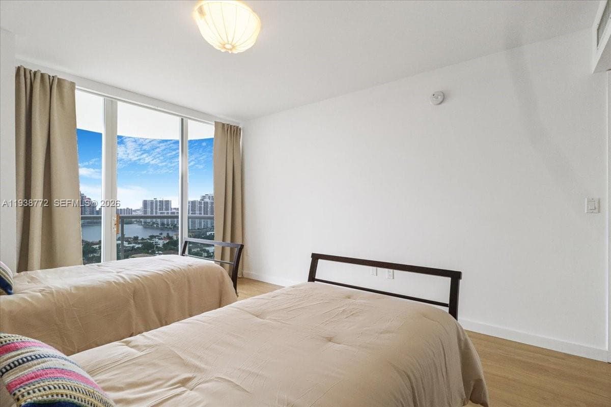 Millennium · #2404 in Sunny Isles Beach - Photo 37