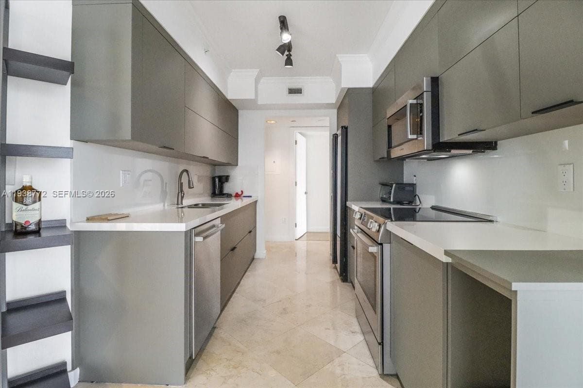 Millennium · #2404 in Sunny Isles Beach - Photo 15