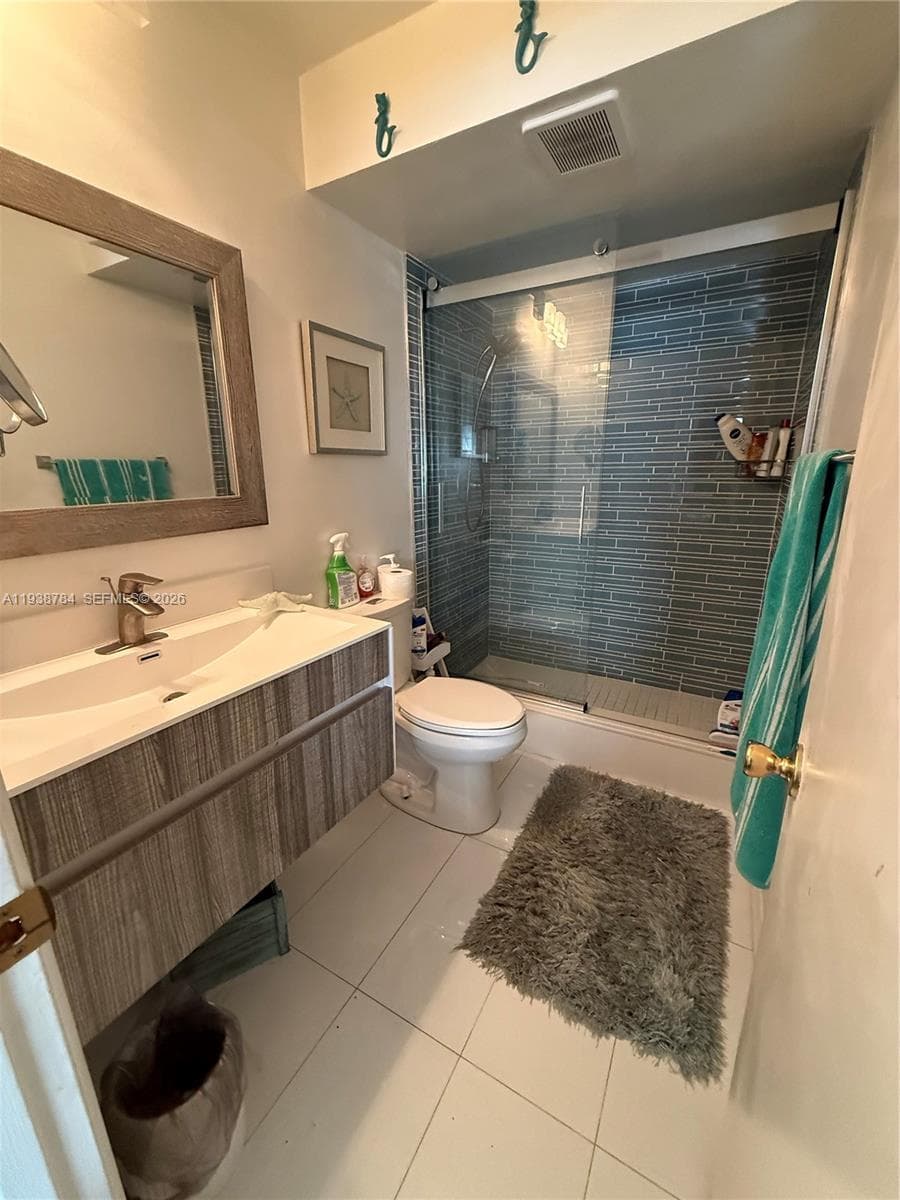 FAIRWAYS CO-OP · #302 in Hallandale Beach - Photo 11