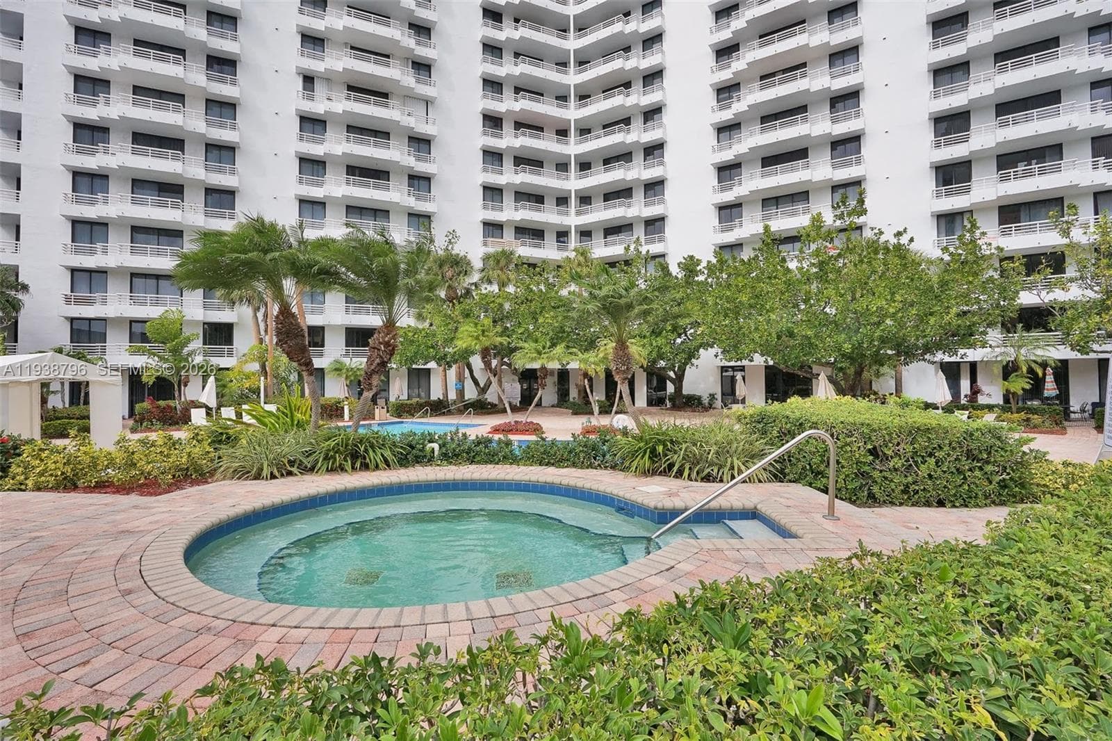 PARC CENTRAL AVENTURA EAS · #1003 in Aventura - Photo 25