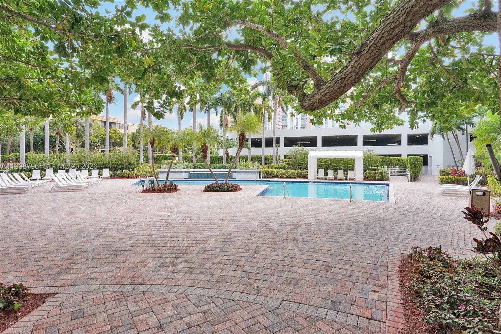 PARC CENTRAL AVENTURA EAS · #1003 in Aventura - Photo 21