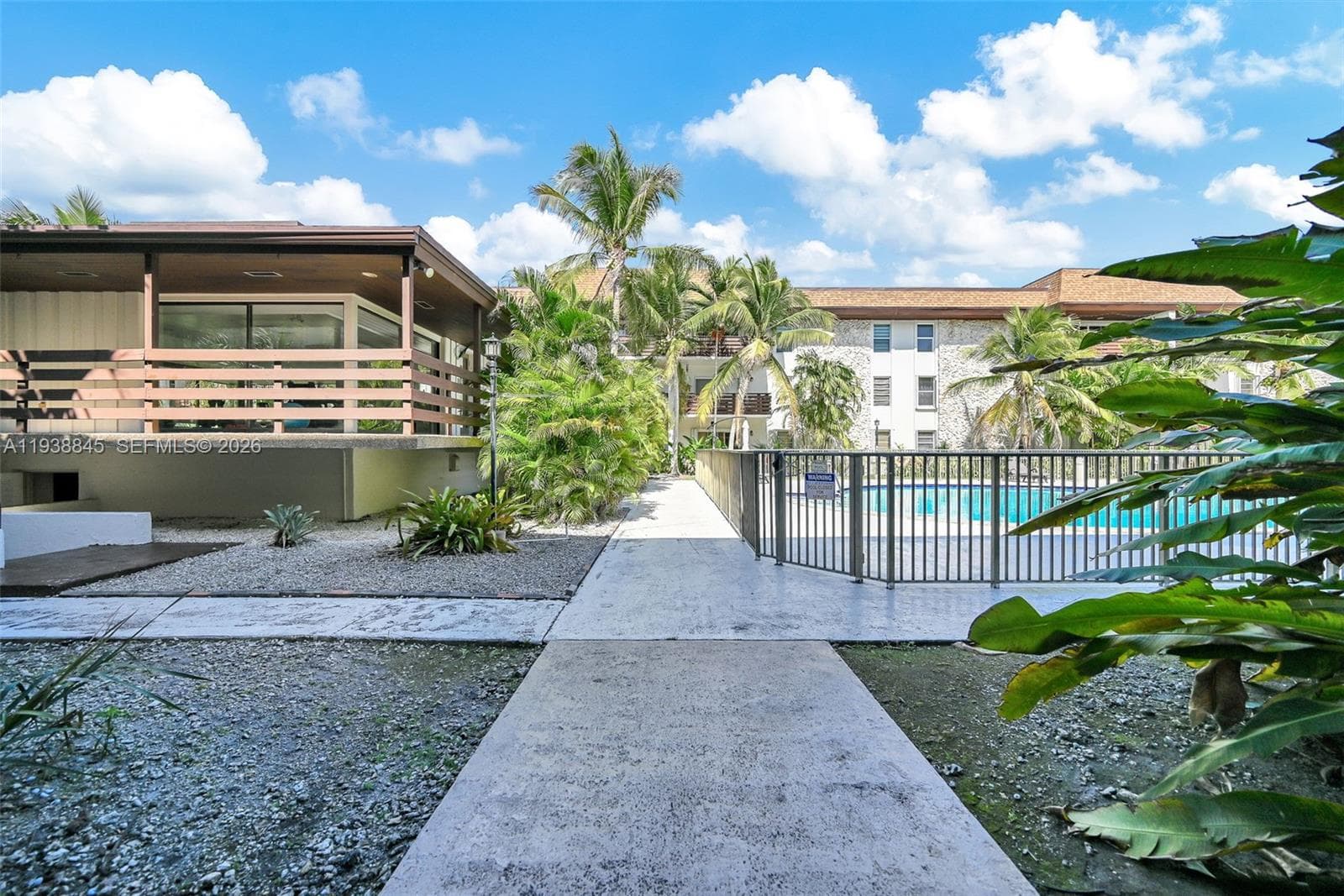 DADELAND CAPRI CONDO · #A101 in Miami - Photo 12