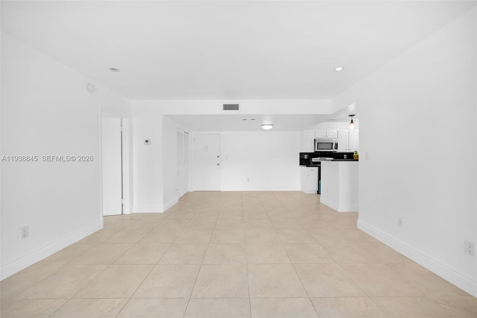 DADELAND CAPRI CONDO · #A101 in Miami - Photo 21