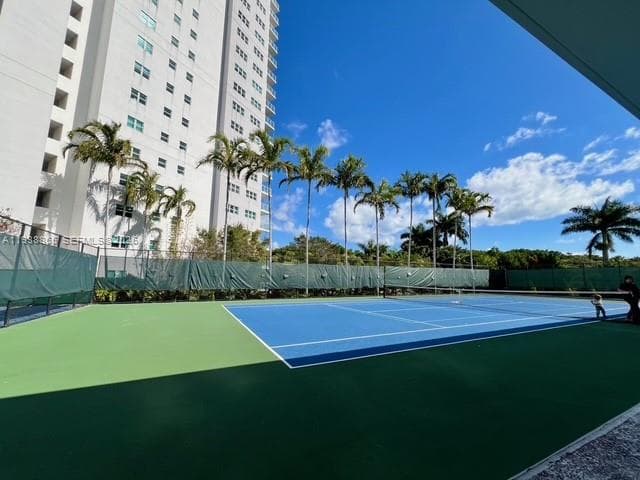 THE OAKS I CONDO · #505 in North Miami - Photo 22