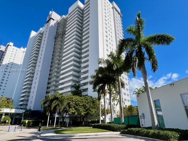 THE OAKS I CONDO · #505 in North Miami - Photo 28