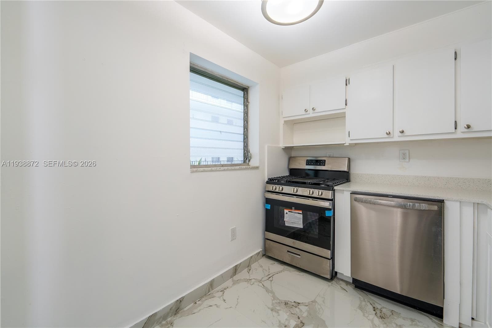 COLLINS TOWERS CONDO · #208 in Miami Beach - Photo 9