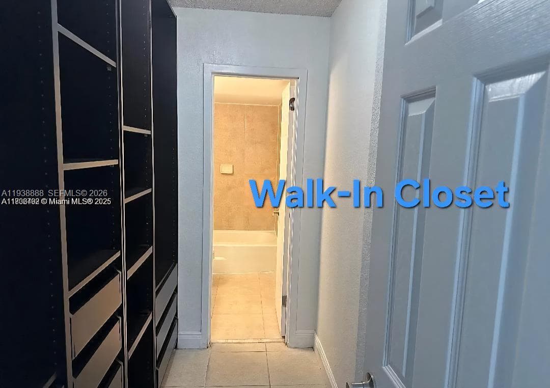 BAYVIEW PALMS · #115 in North Miami - Photo 12