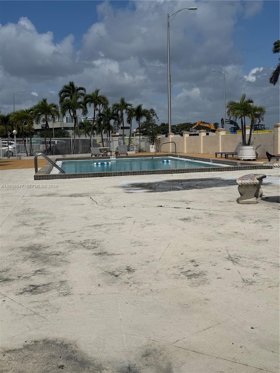 NO BAY WHITE HOUSE NO 2 C · #B107 in North Bay Village - Photo 1