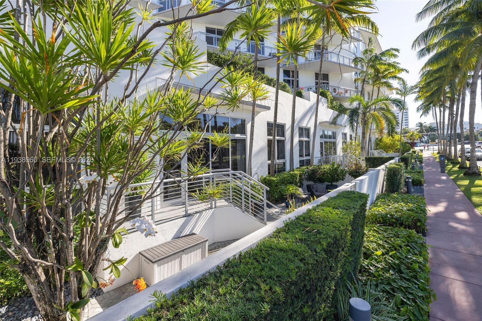 THE MERIDIAN CONDO · #107 in Miami Beach - Photo 2
