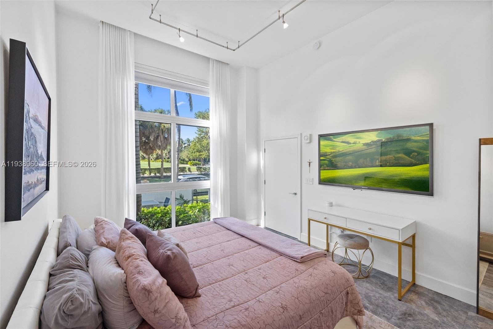 THE MERIDIAN CONDO · #107 in Miami Beach - Photo 16